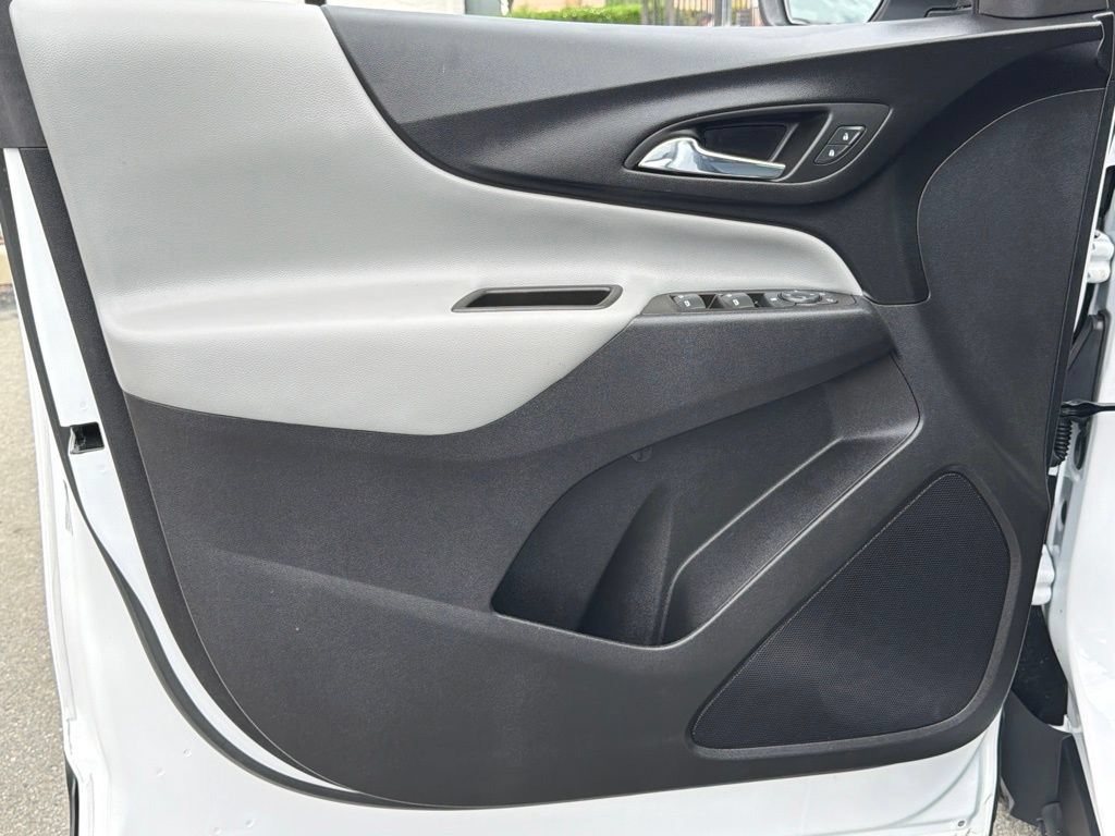 Used 2024 Chevrolet Equinox LS w/ Driver Confidence II Package FWD image 22