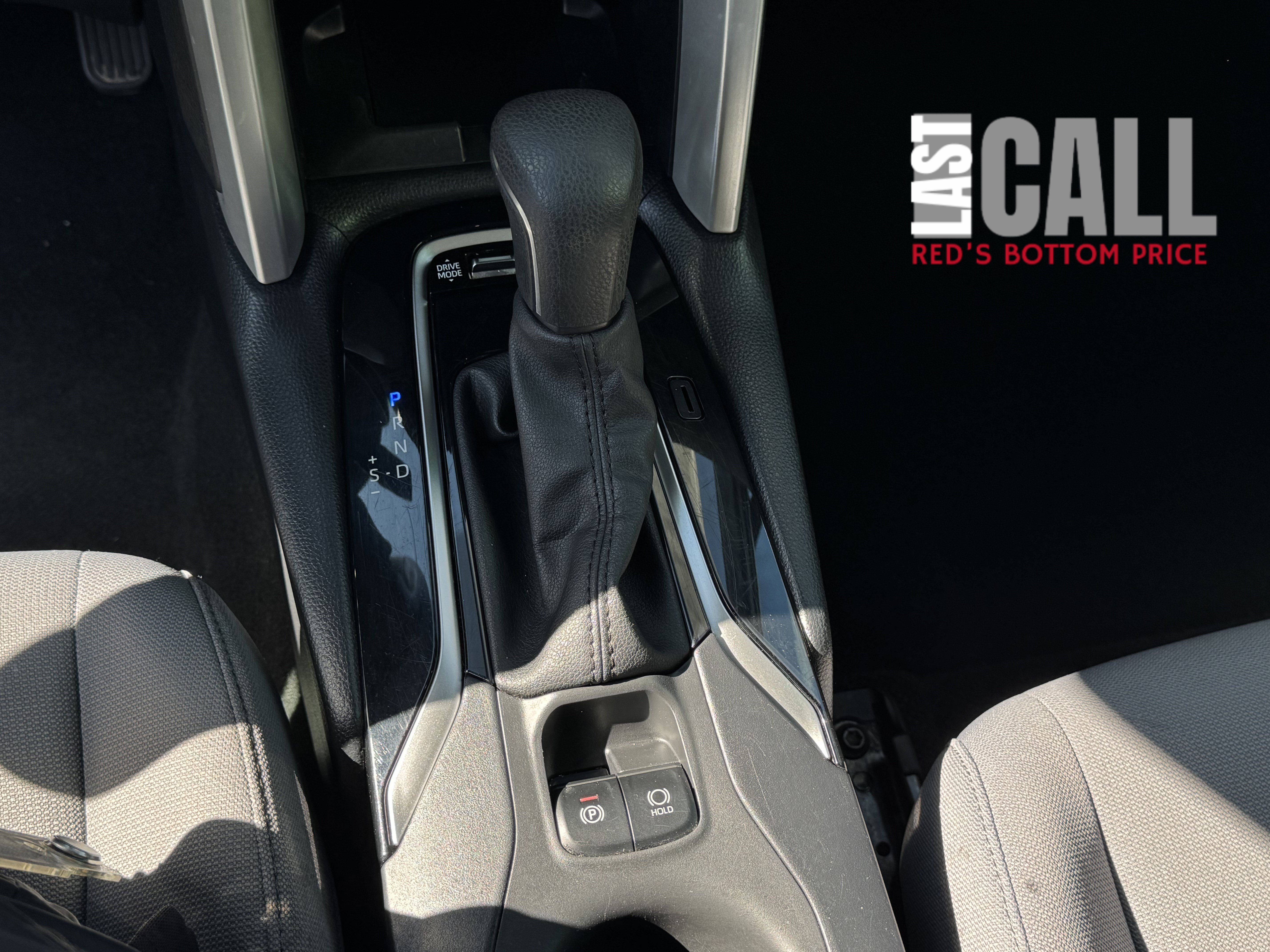 Used 2024 Toyota Corolla Cross SE image 18