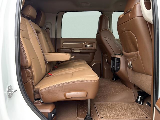 Used 2024 RAM 3500 Limited w/ Towing Technology Group image 16