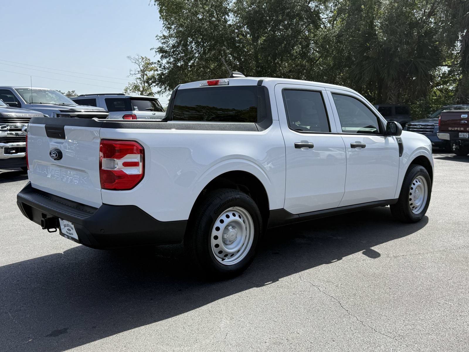 Certified 2025 Ford Maverick XL FWD image 5