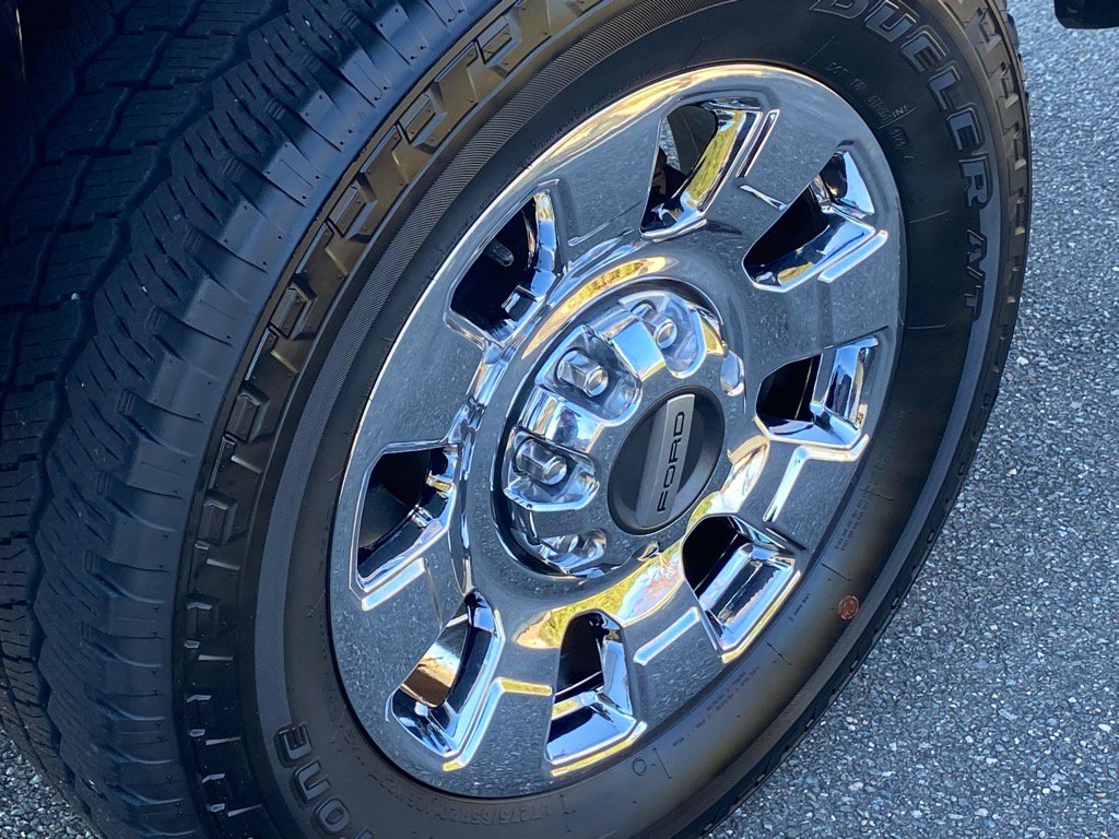 Certified 2024 Ford F250 Lariat w/ Chrome Package image 24