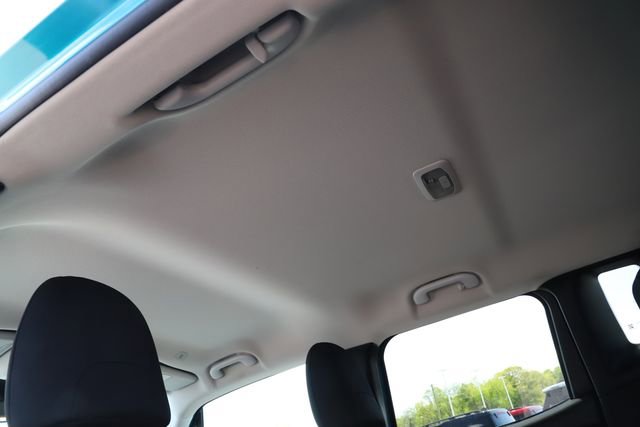 Used 2020 Jeep Renegade Sport w/ Sport Appearance Group AWD/4WD image 17