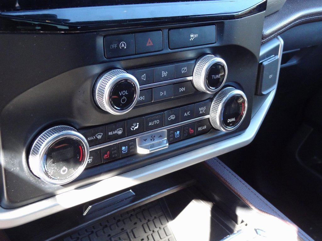 Certified 2024 Ford Expedition Limited image 12