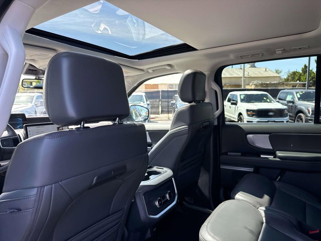 Certified 2025 Ford Expedition Max Active AWD/4WD image 13