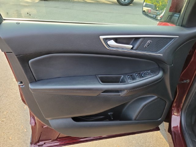 Certified 2024 Ford Edge SEL w/ Convenience Package AWD/4WD image 12