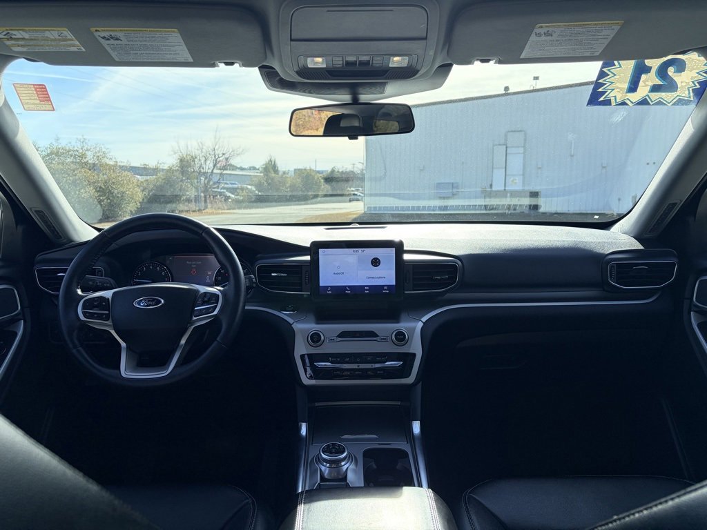 Certified 2021 Ford Explorer XLT w/ Equipment Group 202A image 6