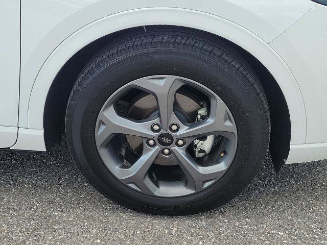 Certified 2023 Ford Escape ST-Line w/ Tech Pack #1 FWD image 7