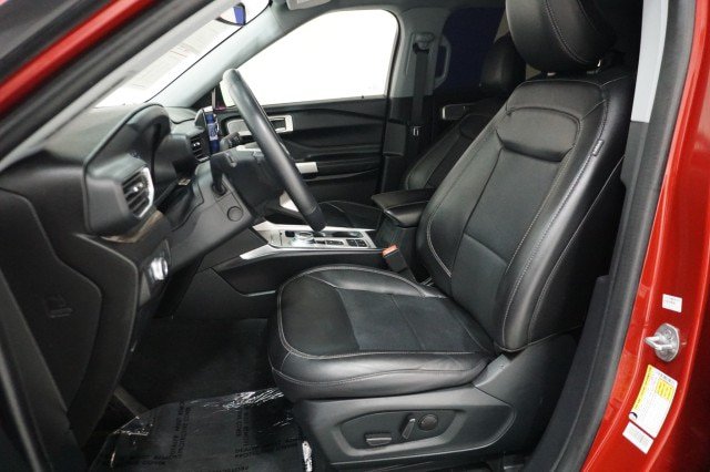 Certified 2022 Ford Explorer Limited w/ Hybrid Equipment Group 310A RWD image 19