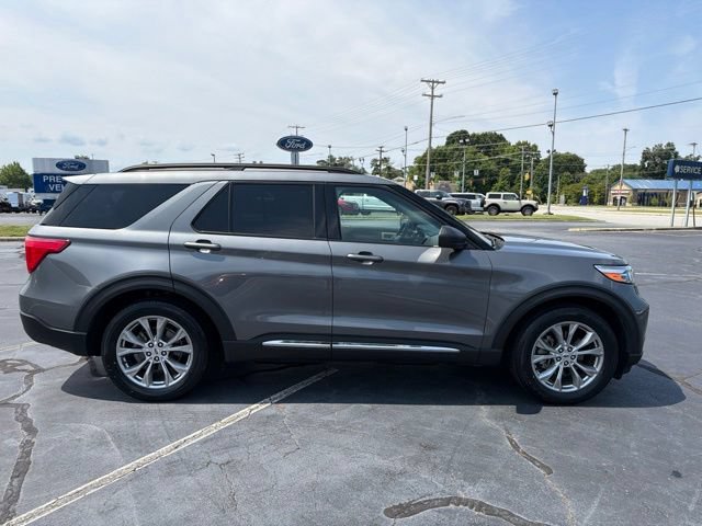 Certified 2023 Ford Explorer XLT w/ Equipment Group 202A RWD image 8