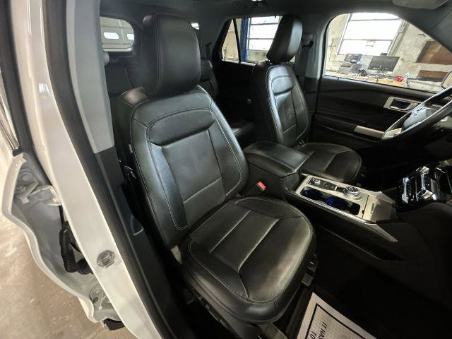 Certified 2021 Ford Explorer Limited w/ Hybrid Equipment Group 310A image 26