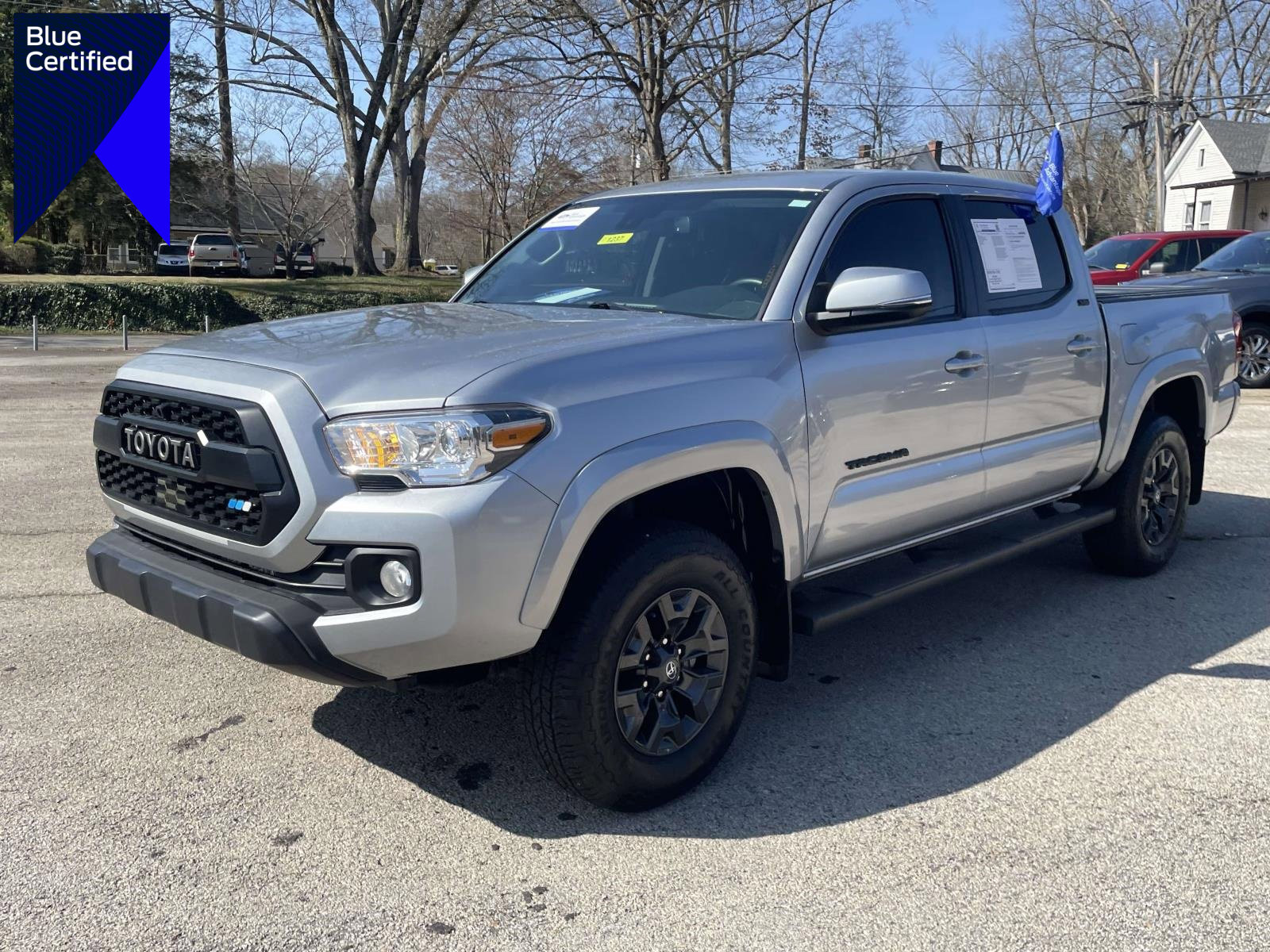 Used 2023 Toyota Tacoma SR5 w/ Technology Package image 1