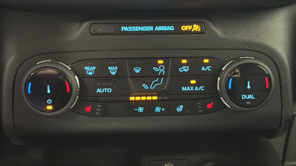 Certified 2024 Ford Bronco Sport Outer Banks w/ Tech Package AWD/4WD image 18