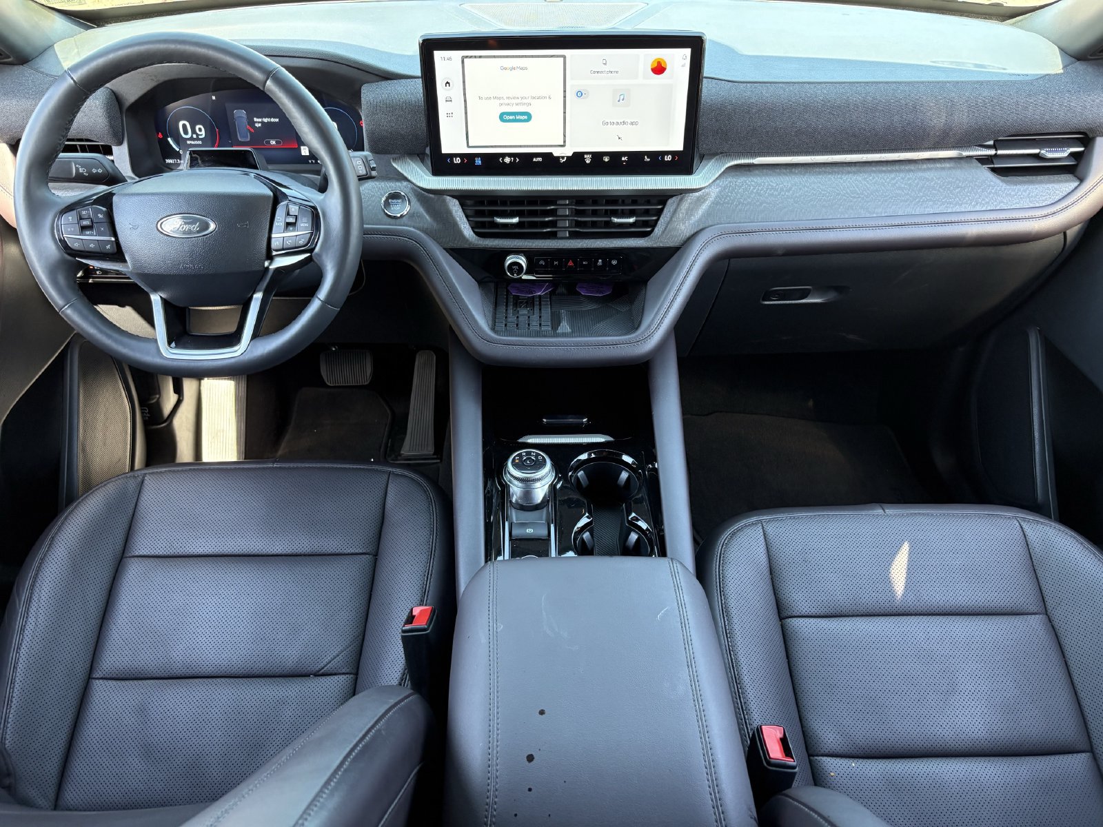 Certified 2025 Ford Explorer Platinum w/ LUX Leather Package AWD/4WD image 18