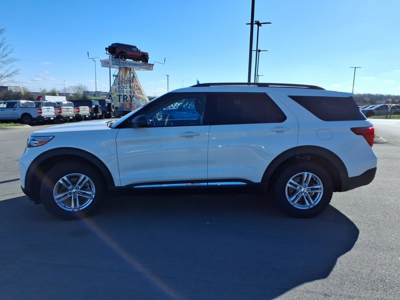 Certified 2023 Ford Explorer XLT w/ Equipment Group 202A image 2