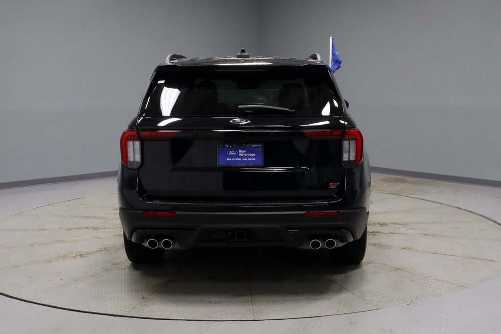 Certified 2025 Ford Explorer ST image 4