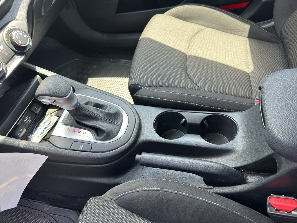 Used 2024 Kia Forte LXS FWD image 13
