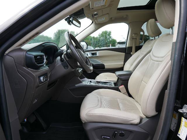 Certified 2020 Ford Explorer Platinum w/ Premium Technology Package AWD/4WD image 10