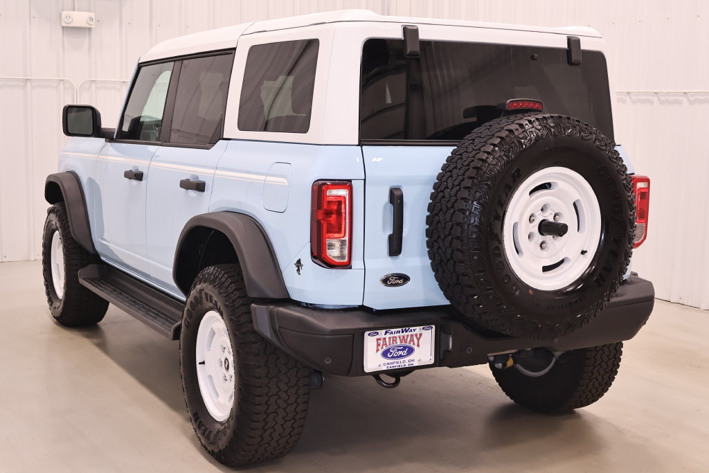 Certified 2025 Ford Bronco Heritage Edition AWD/4WD image 8
