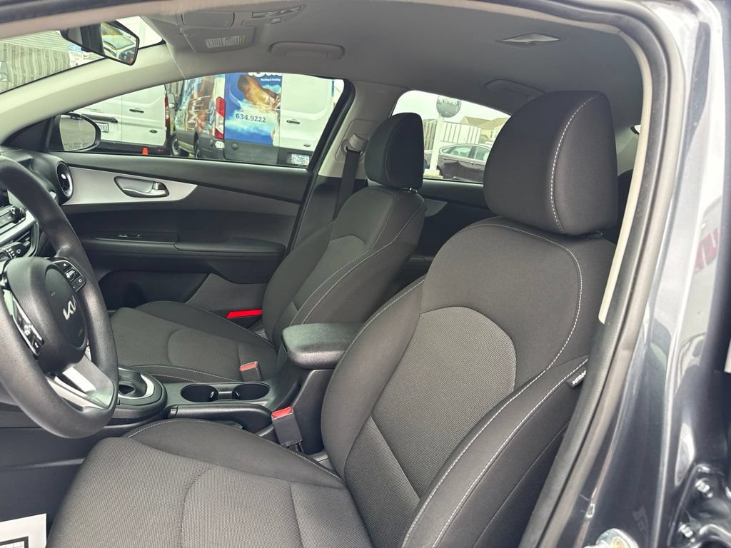 Used 2023 Kia Forte LXS FWD image 4