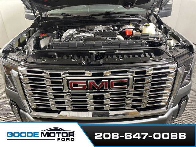 Used 2024 GMC Sierra 3500 Denali w/ Denali Reserve Package image 26