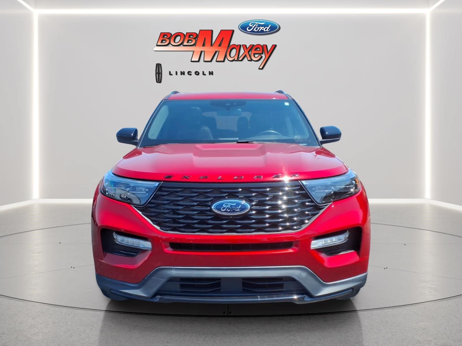 Certified 2023 Ford Explorer ST-Line AWD/4WD image 2