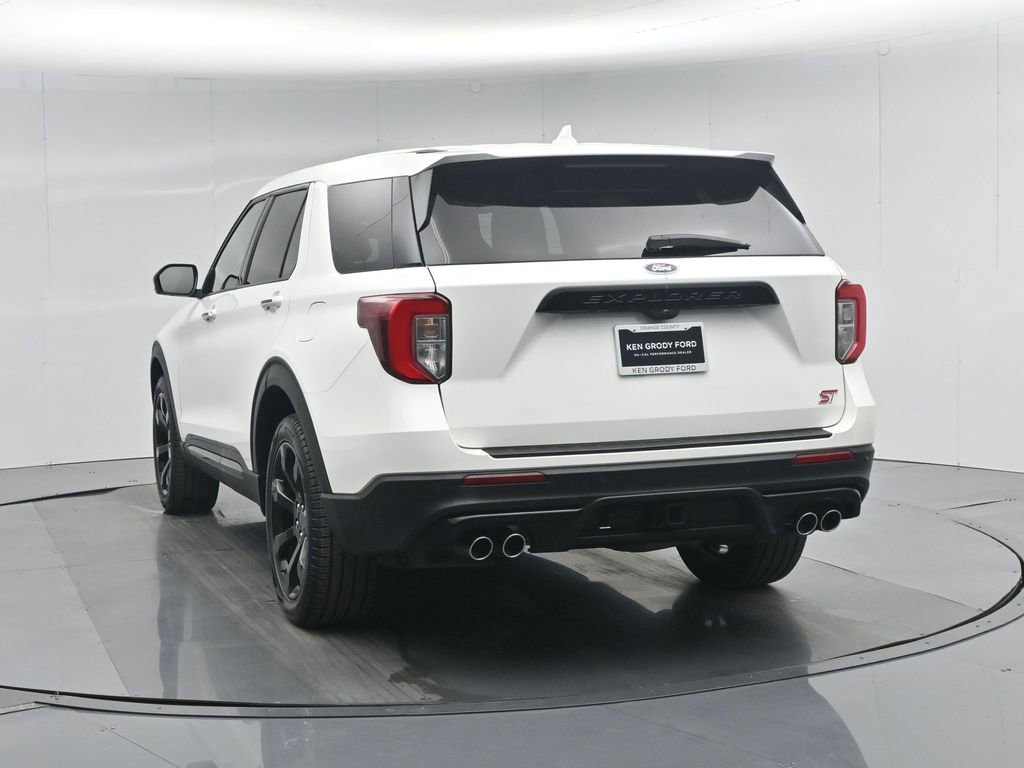 Certified 2022 Ford Explorer ST w/ ST Street Pack image 16