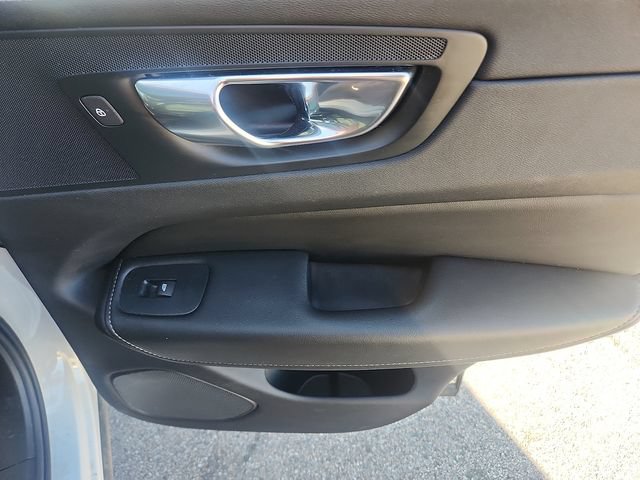 Used 2022 Volvo XC60 B5 Inscription w/ Climate Package AWD/4WD image 31