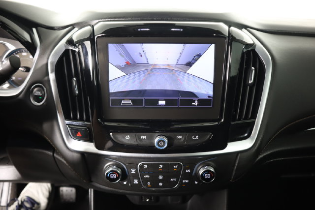 Used 2020 Chevrolet Traverse LT w/ Driver Confidence II Package AWD/4WD image 50