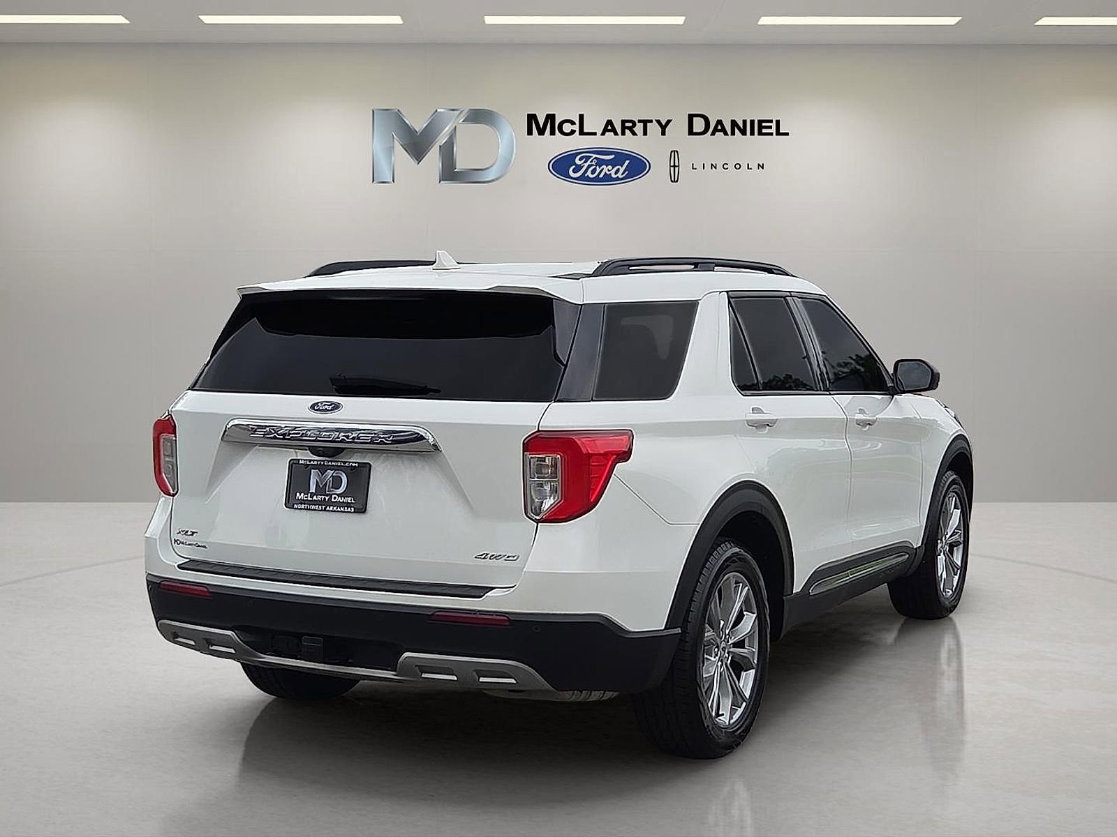 Certified 2023 Ford Explorer XLT w/ Equipment Group 202A AWD/4WD image 5