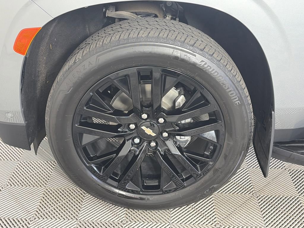 Used 2023 Chevrolet Tahoe Premier w/ Advanced Technology Package image 8