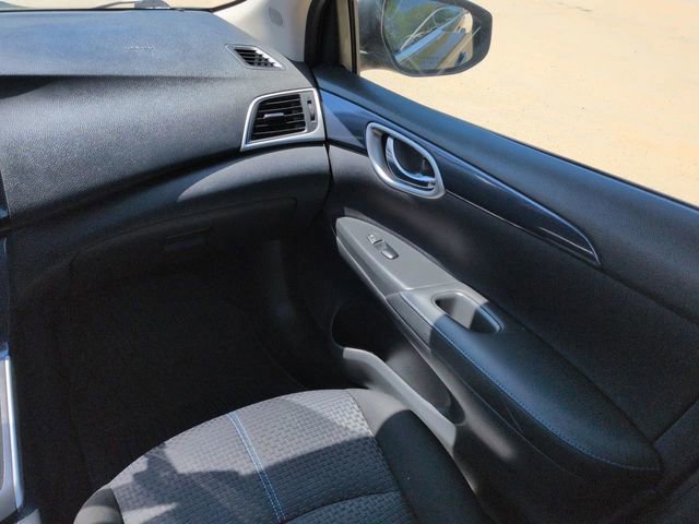 Used 2018 Nissan Sentra SR w/ SR Midnight Edition Package FWD image 19