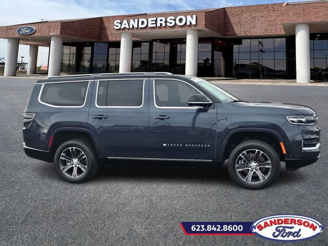 Used 2023 Jeep Grand Wagoneer 4WD w/ Flexible Seating Group image 6