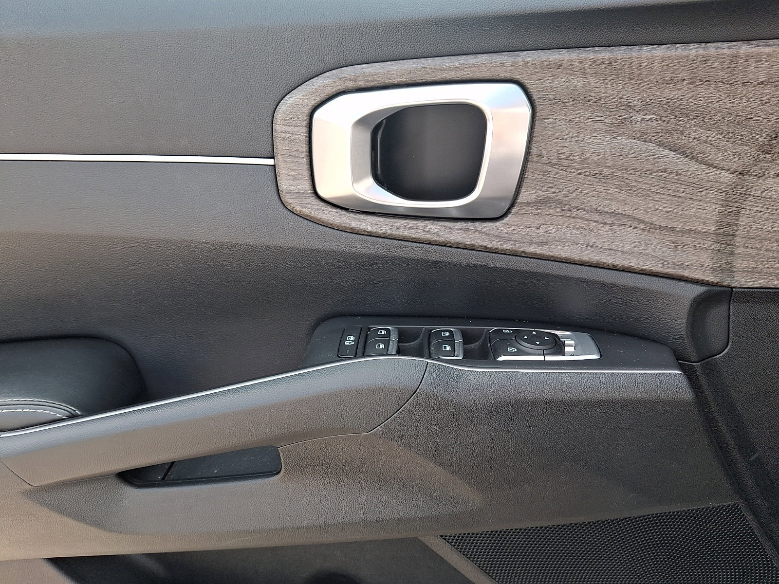 Used 2021 Kia Sorento EX w/ EX AWD X-Line Package image 20