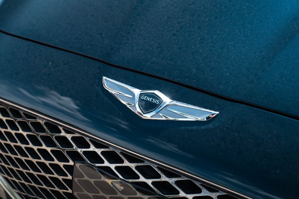 Used 2023 Genesis G70 2.0T AWD/4WD image 13