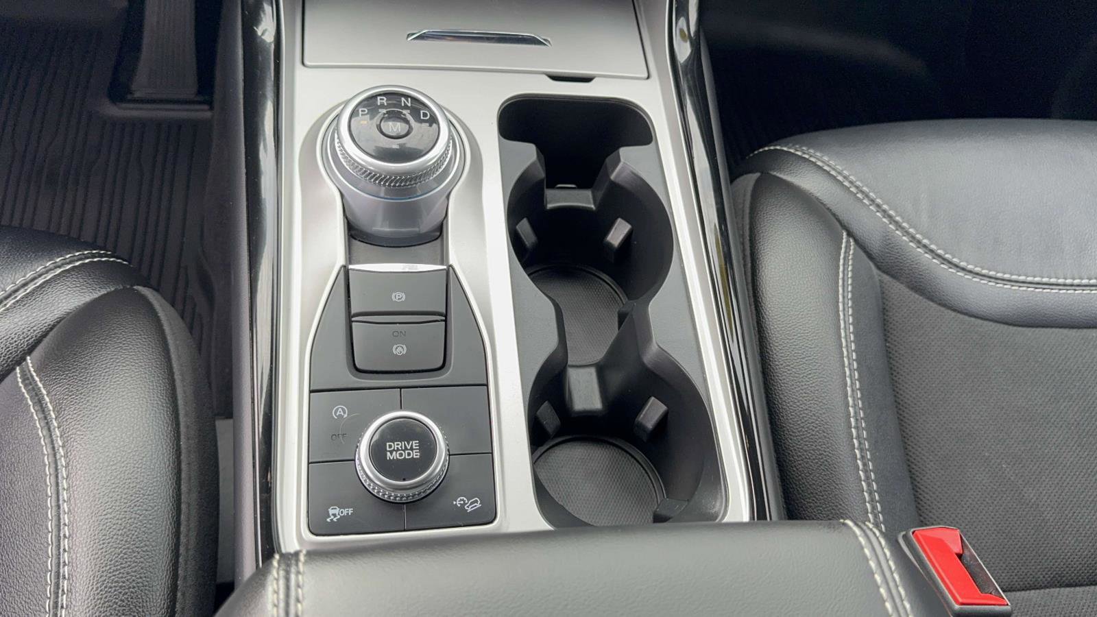 Certified 2022 Ford Explorer ST w/ ST Street Pack image 17