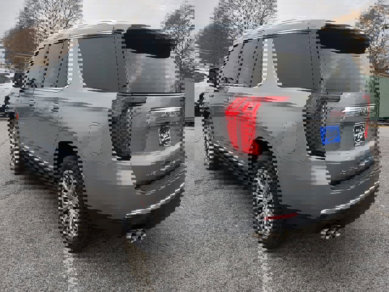 Used 2023 GMC Yukon Denali w/ Max Trailering Package image 2