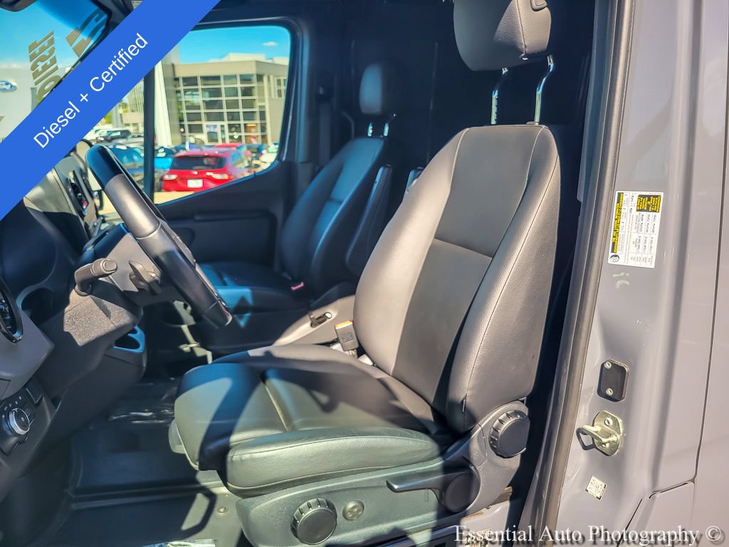 Used 2022 Mercedes-Benz Sprinter 2500 image 9
