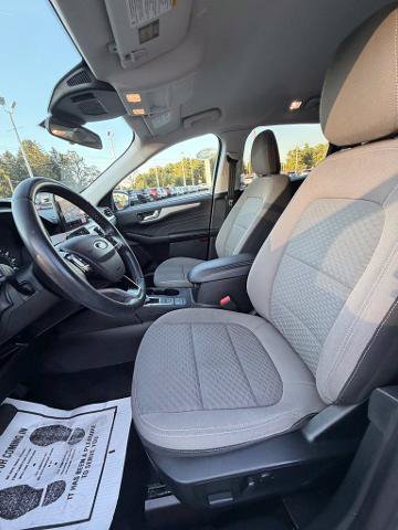 Certified 2021 Ford Escape SE w/ SE Sport Appearance Package AWD/4WD image 11