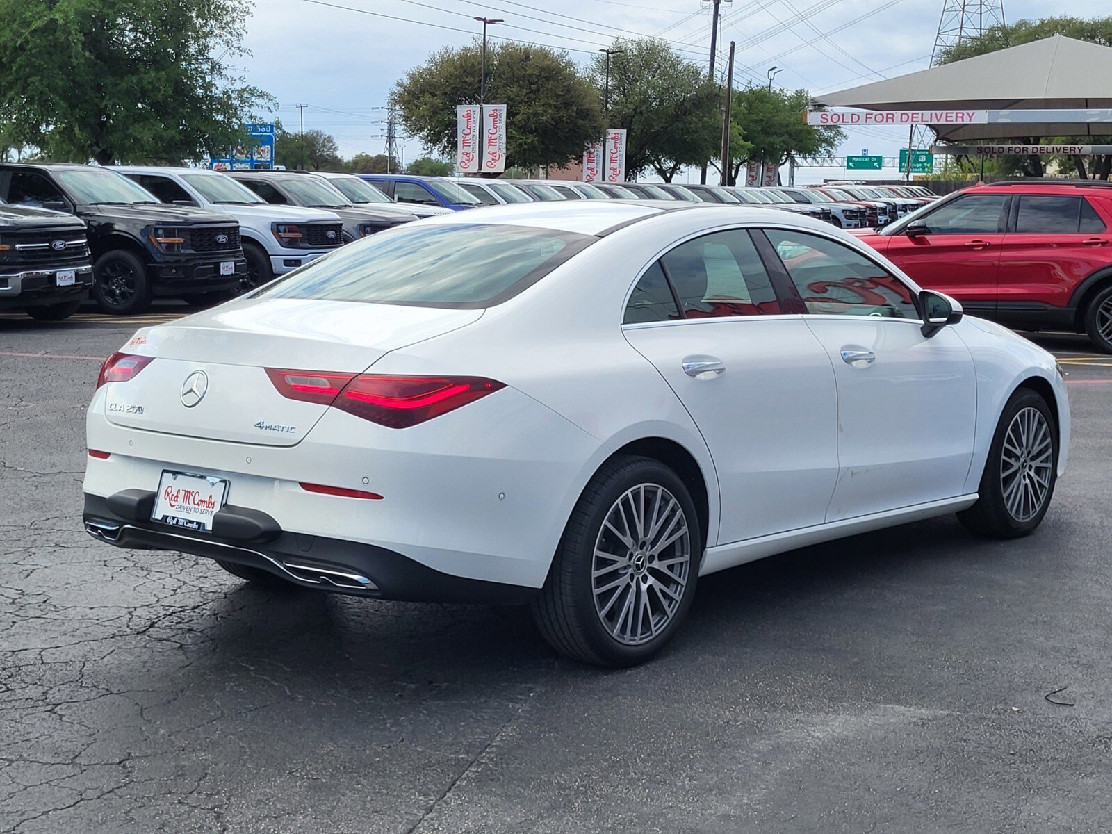 Used 2025 Mercedes-Benz CLA 250 4MATIC image 3