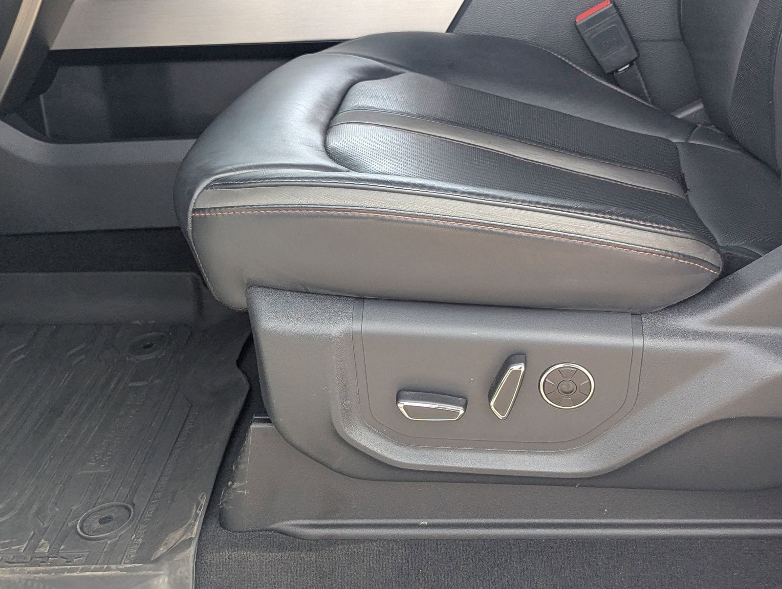 Certified 2022 Ford F450 Platinum AWD/4WD image 18