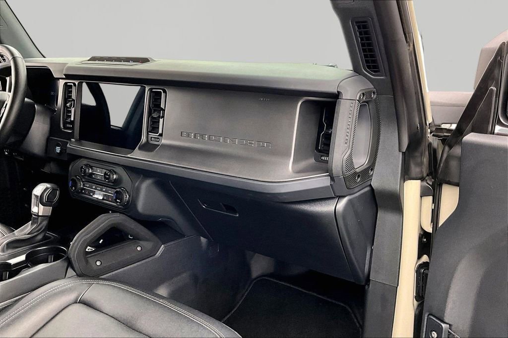 Certified 2025 Ford Bronco Badlands AWD/4WD image 17