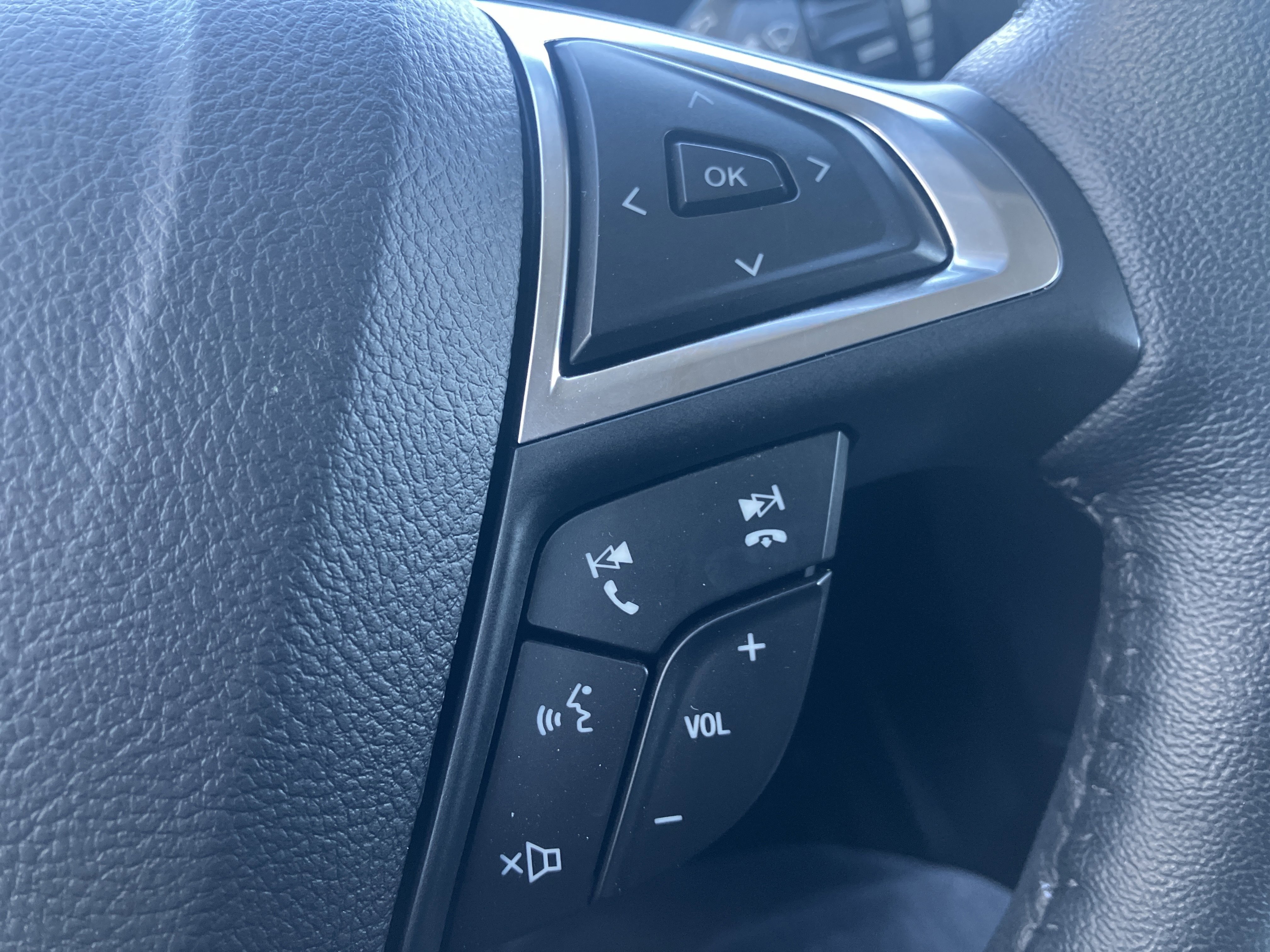 Certified 2023 Ford Edge SEL w/ Convenience Package image 26