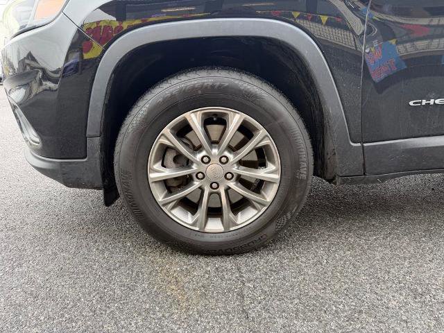 Used 2019 Jeep Cherokee Latitude Plus w/ Cold Weather Group image 21
