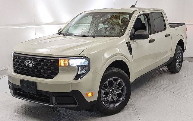 Certified 2025 Ford Maverick XLT w/ Equipment Group 302A AWD/4WD image 6