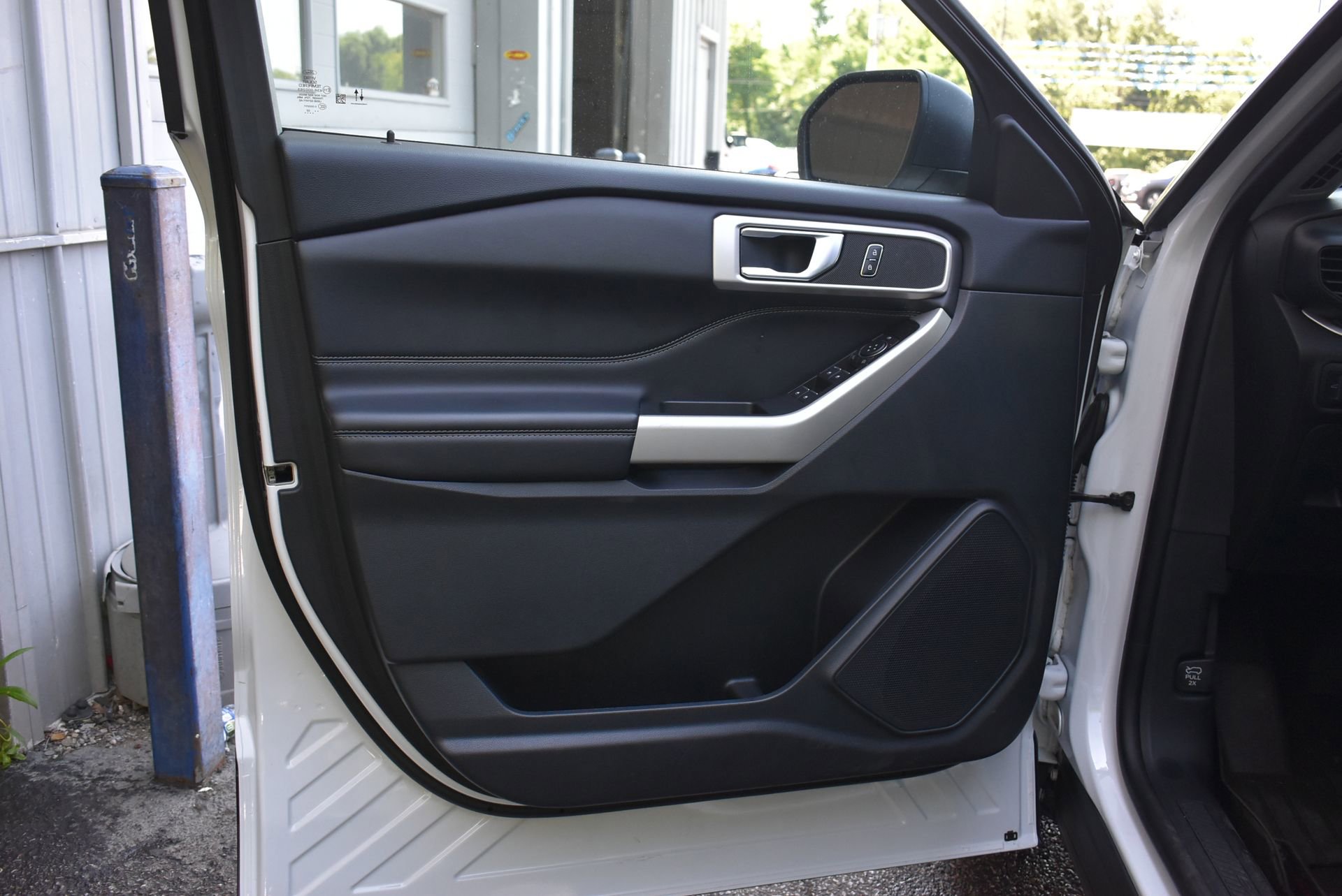 Certified 2022 Ford Explorer XLT AWD/4WD image 11