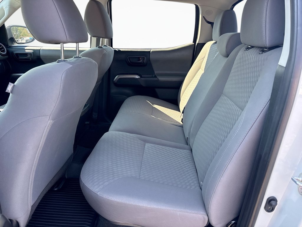 Used 2021 Toyota Tacoma SR5 RWD image 18