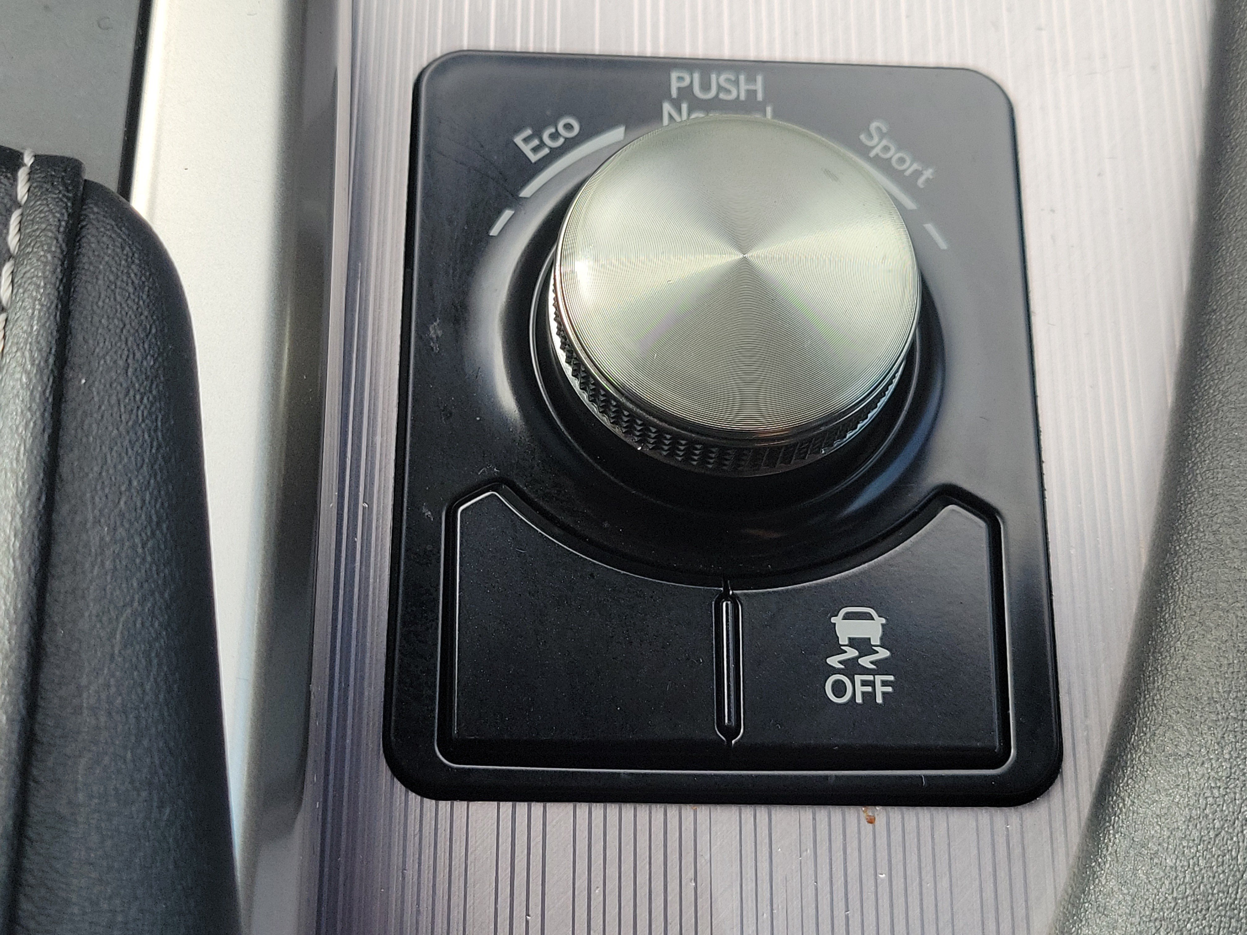 Used 2020 Lexus RX 350 F Sport w/ Accessory Package FWD image 29