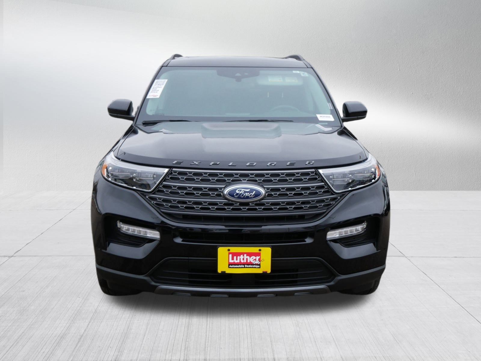 Certified 2024 Ford Explorer XLT w/ Equipment Group 202A image 2