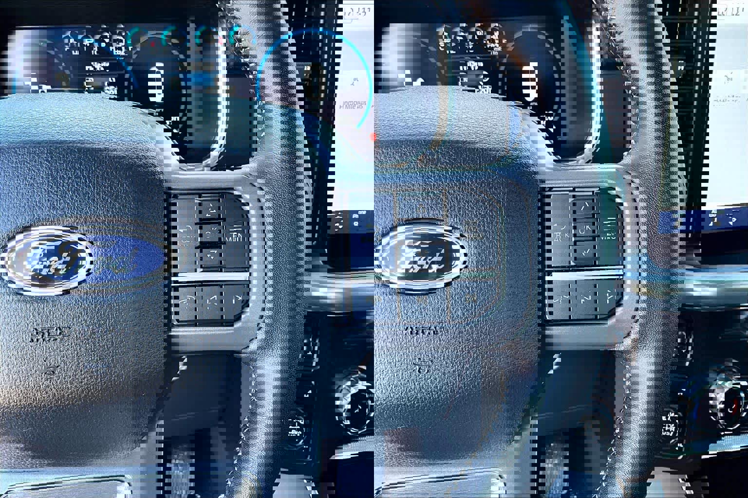 Certified 2022 Ford F150 Lariat image 25