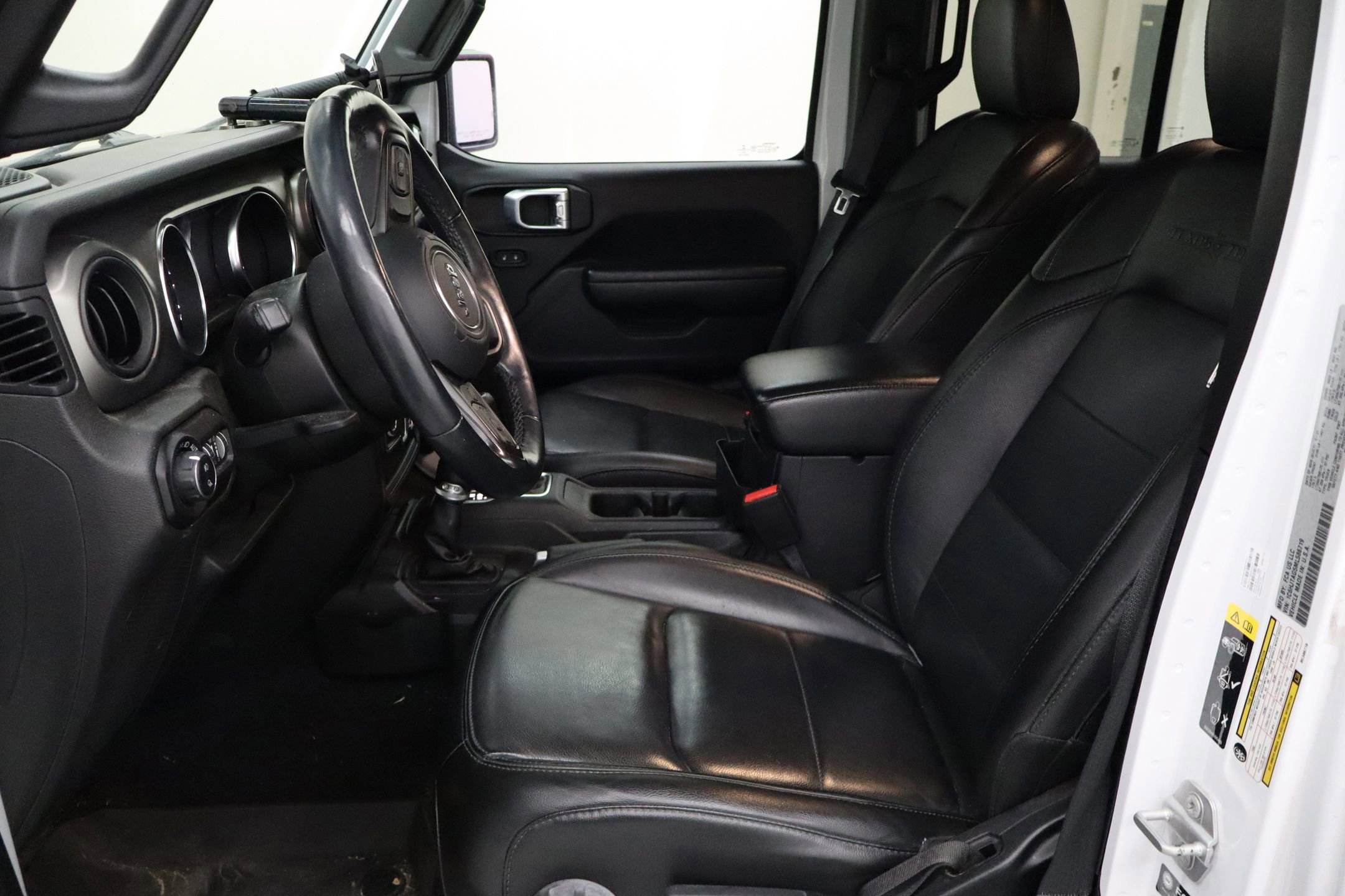 Used 2021 Jeep Gladiator Sport image 4